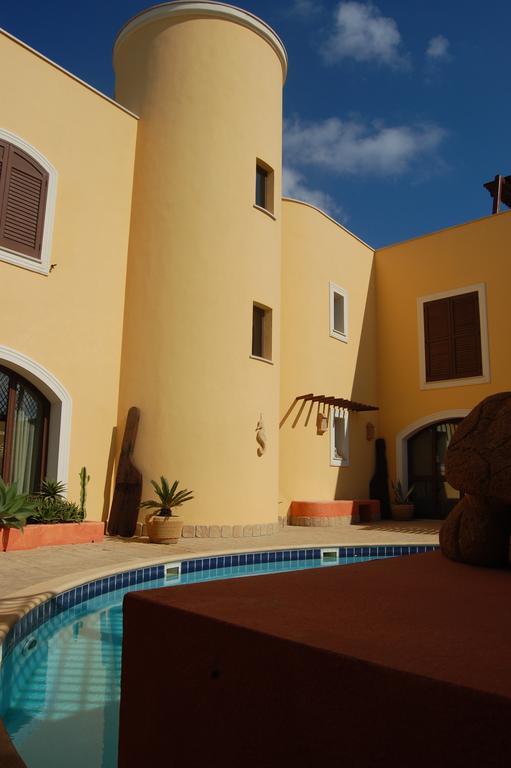 El Mosaico Del Sol Hotell Lampedusa Eksteriør bilde