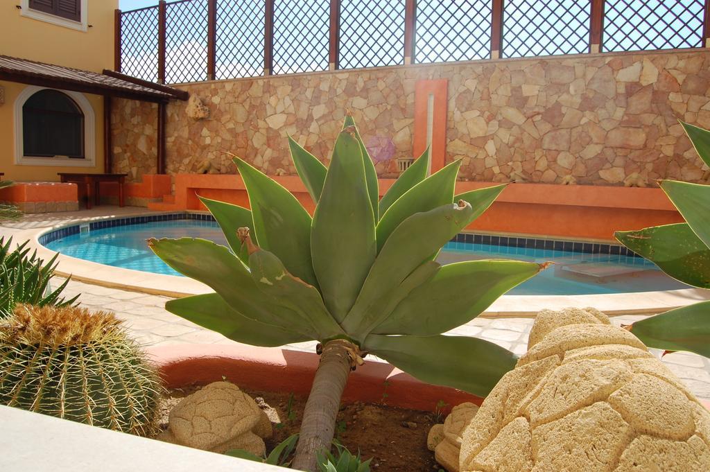 El Mosaico Del Sol Hotell Lampedusa Eksteriør bilde