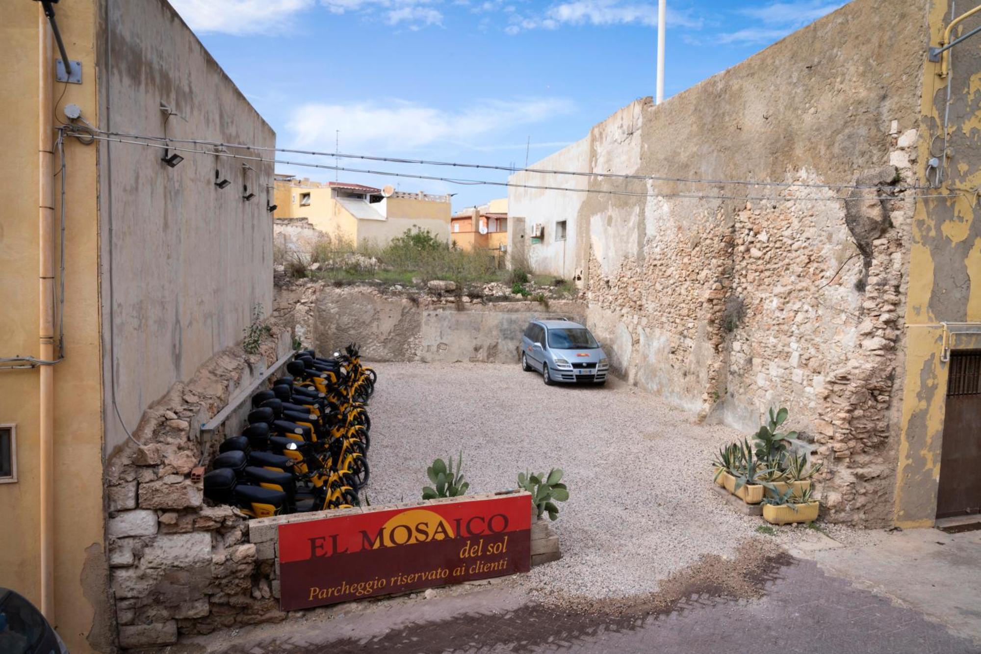 El Mosaico Del Sol Hotell Lampedusa Eksteriør bilde